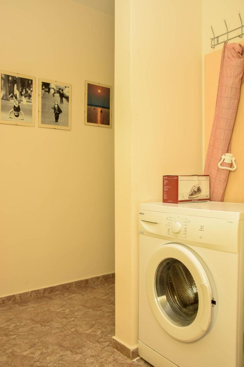 פומורי Comfort Apartment מראה חיצוני תמונה