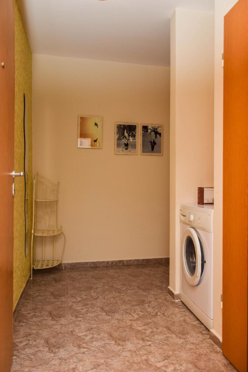 פומורי Comfort Apartment מראה חיצוני תמונה